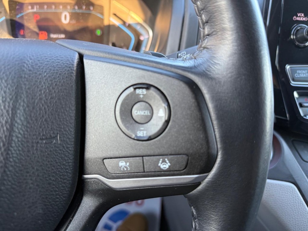 Honda Odyssey Vehicle Full-screen Gallery Image 22