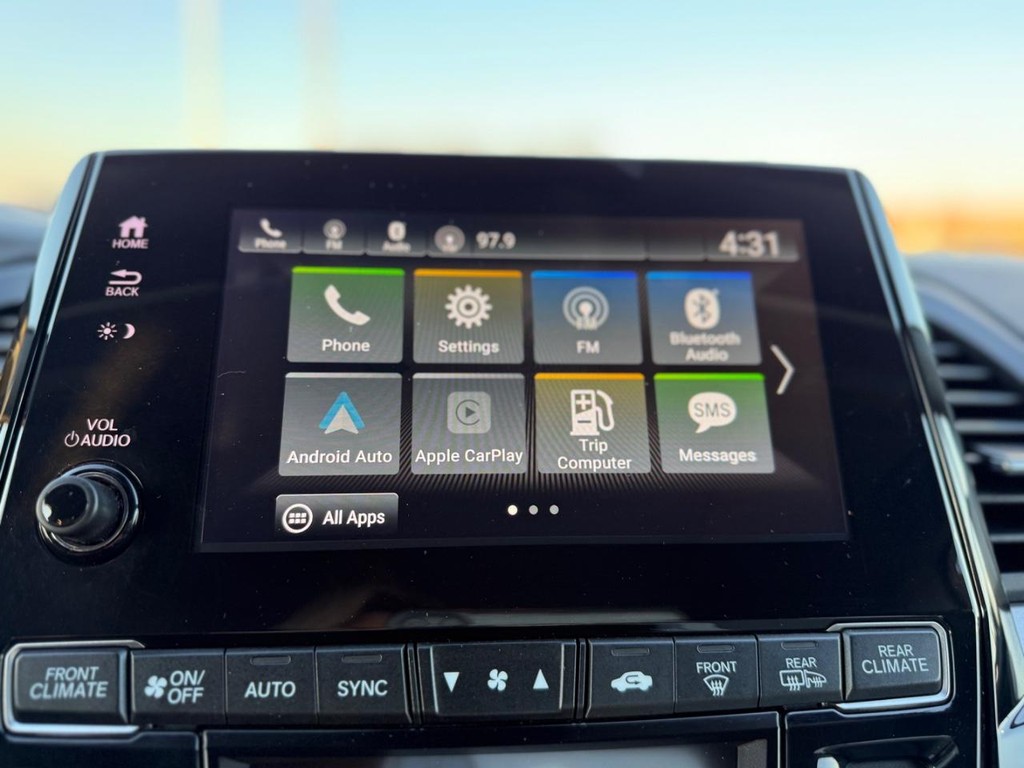 Honda Odyssey Vehicle Full-screen Gallery Image 24