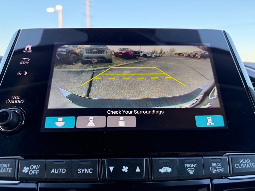 Honda Odyssey Vehicle Full-screen Gallery Image 25