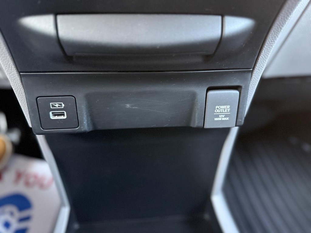 Honda Odyssey Vehicle Full-screen Gallery Image 29