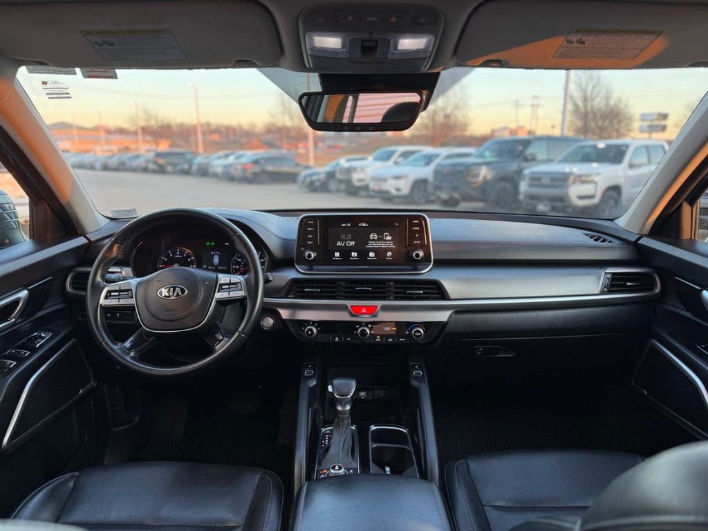 Kia Telluride Vehicle Full-screen Gallery Image 09