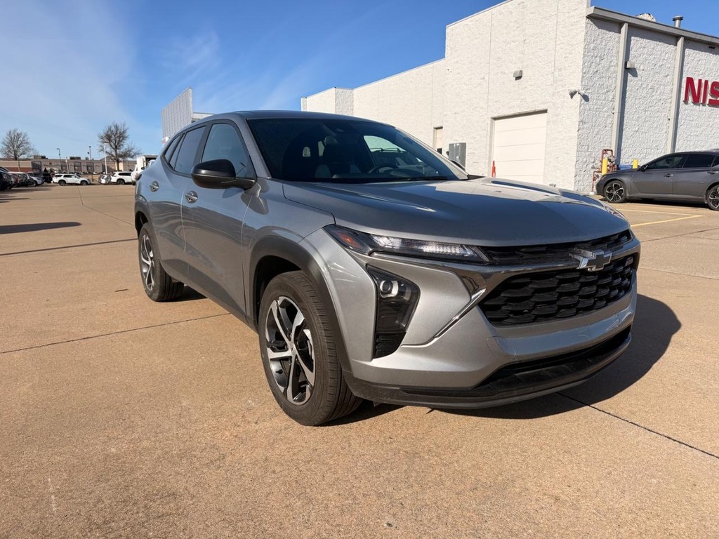 Chevrolet Trax Vehicle Full-screen Gallery Image 01