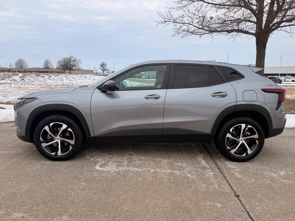 Chevrolet Trax Vehicle Full-screen Gallery Image 24