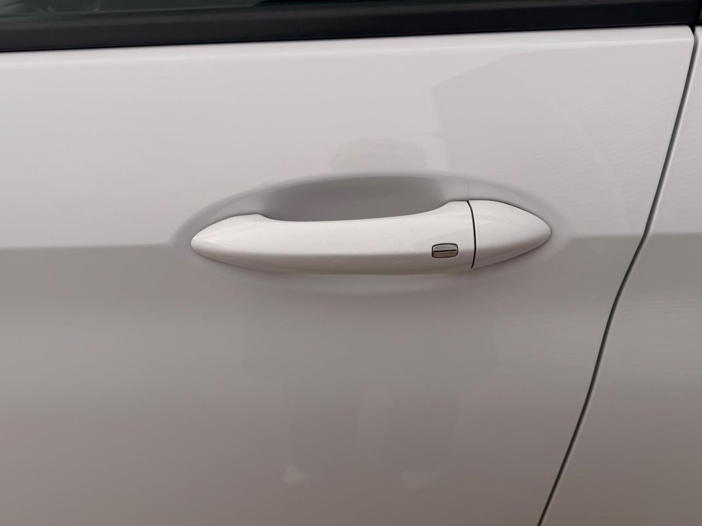 Chevrolet TrailBlazer Vehicle Full-screen Gallery Image 04