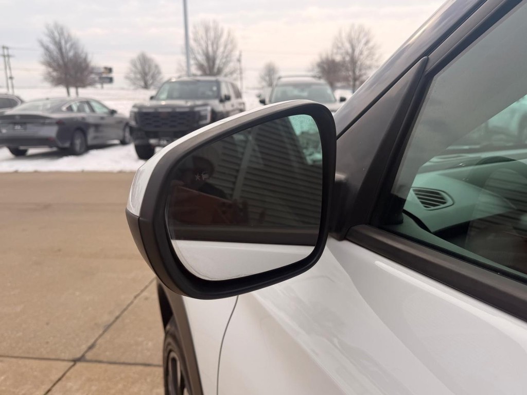 Chevrolet TrailBlazer Vehicle Full-screen Gallery Image 07