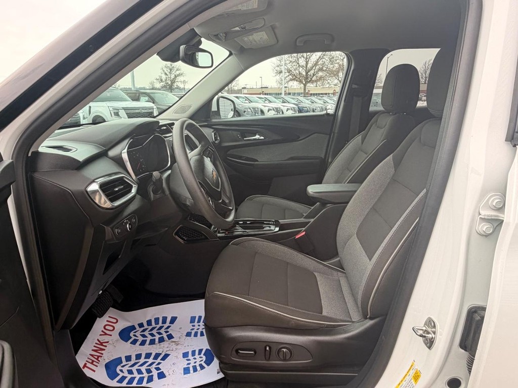 Chevrolet TrailBlazer Vehicle Full-screen Gallery Image 12