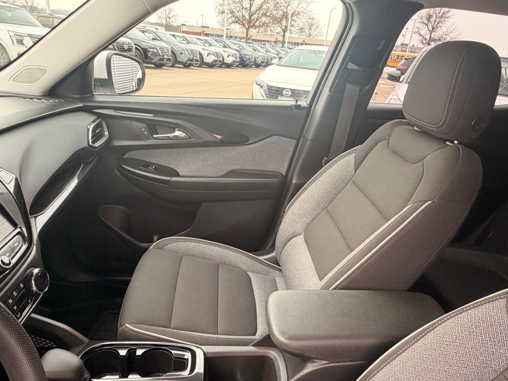 Chevrolet TrailBlazer Vehicle Full-screen Gallery Image 15