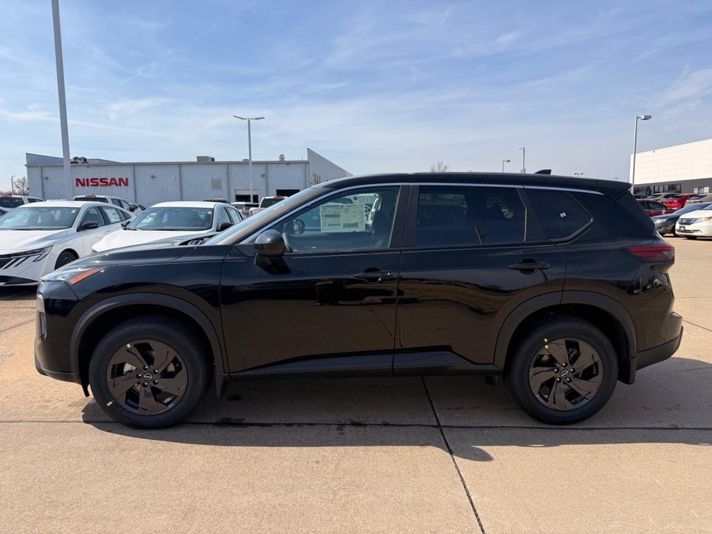 Nissan Rogue Vehicle Full-screen Gallery Image 29