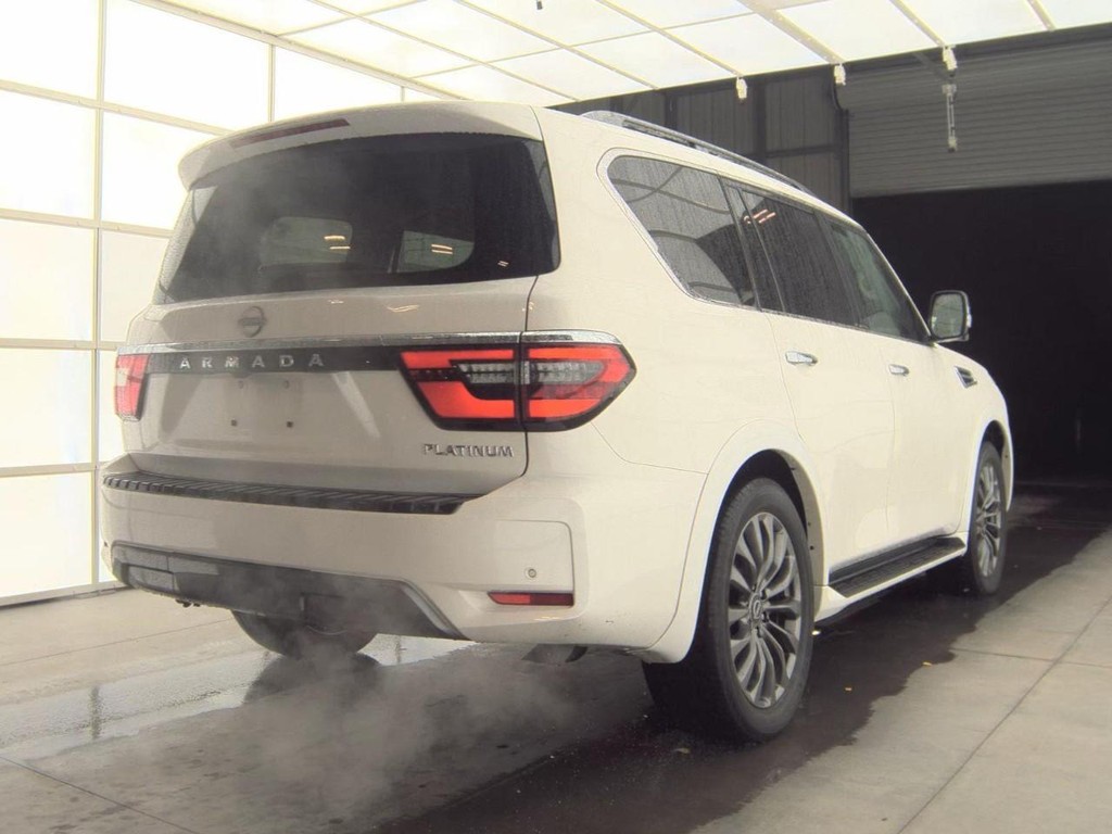 Nissan Armada Vehicle Full-screen Gallery Image 03