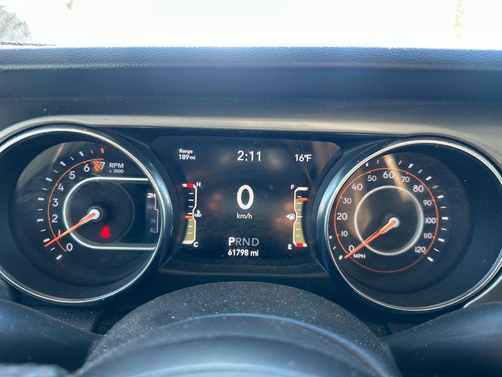 Jeep Gladiator Vehicle Full-screen Gallery Image 02