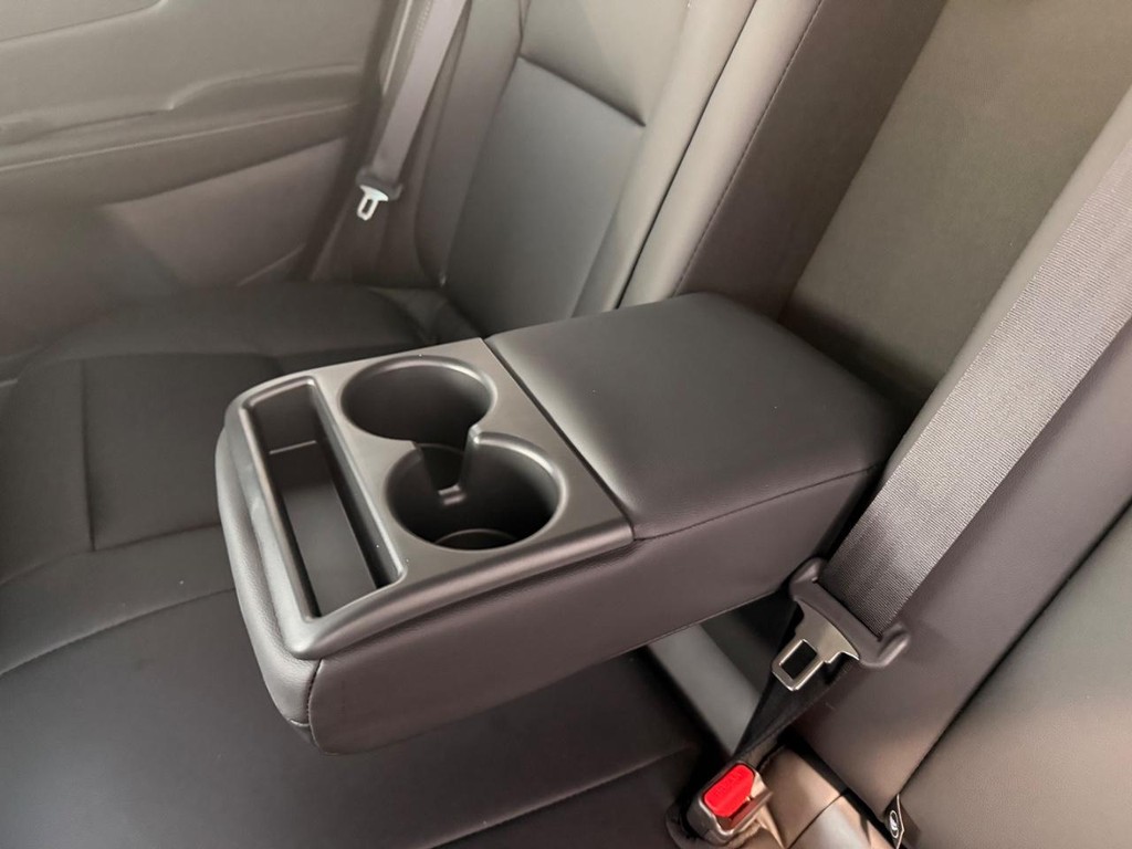 Nissan Murano Vehicle Full-screen Gallery Image 21