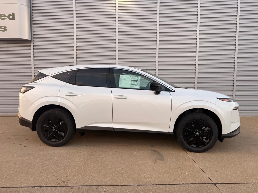 Nissan Murano Vehicle Full-screen Gallery Image 28