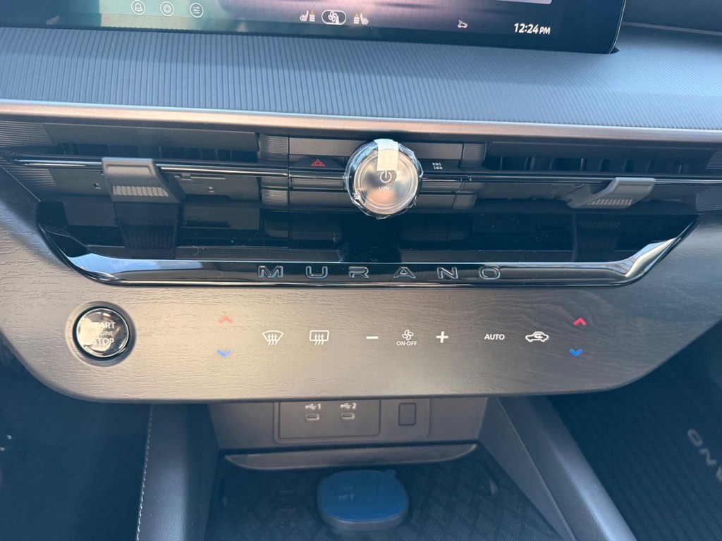 Nissan Murano Vehicle Full-screen Gallery Image 08