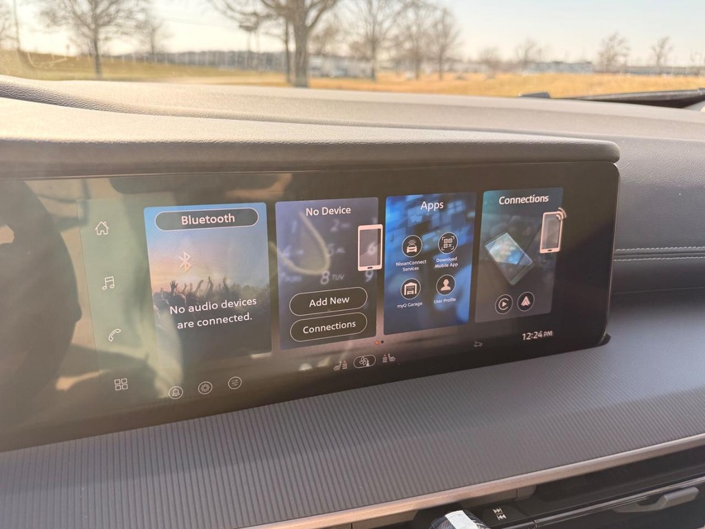 Nissan Murano Vehicle Full-screen Gallery Image 09