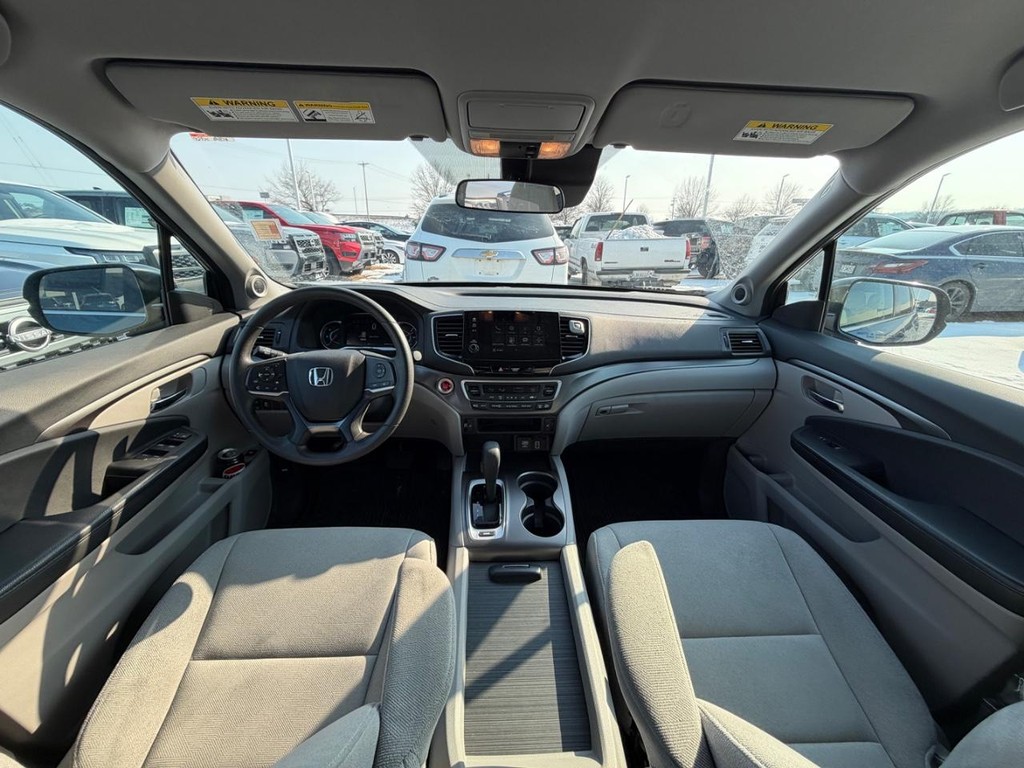 Honda Pilot Vehicle Full-screen Gallery Image 03