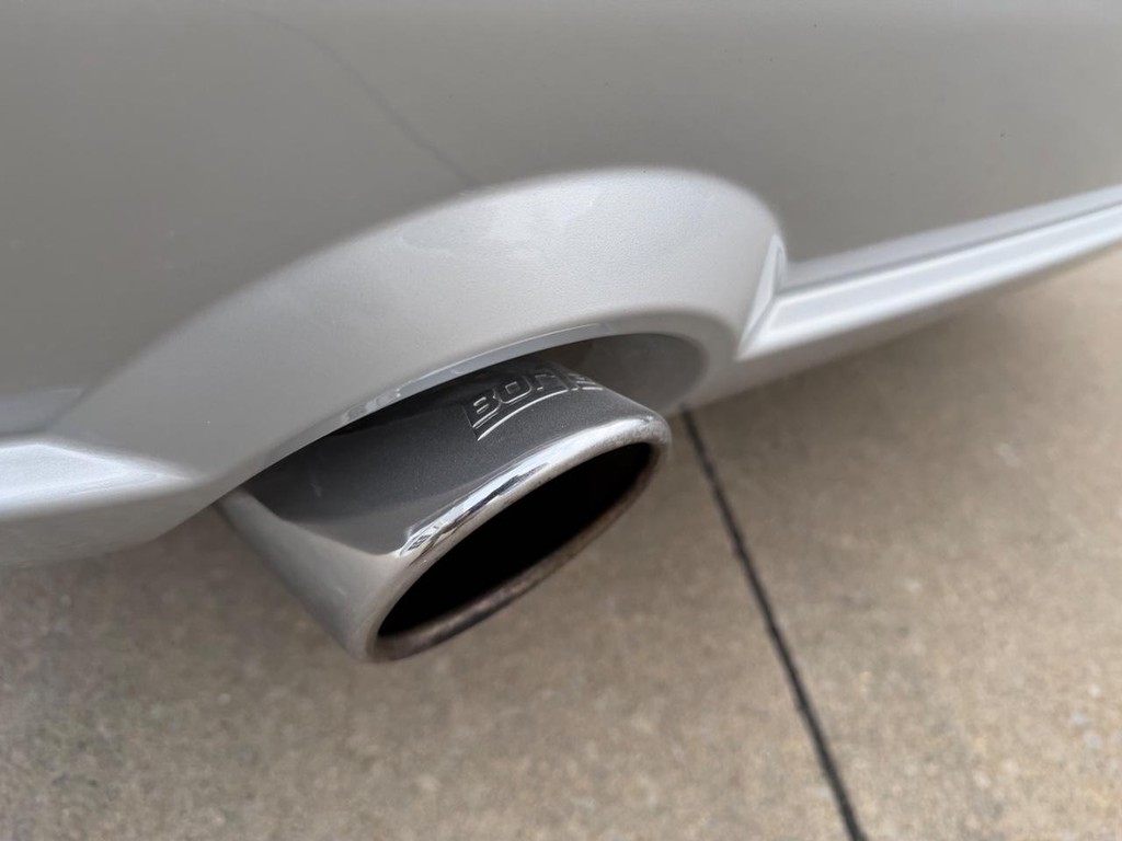 Ford Mustang Vehicle Full-screen Gallery Image 14