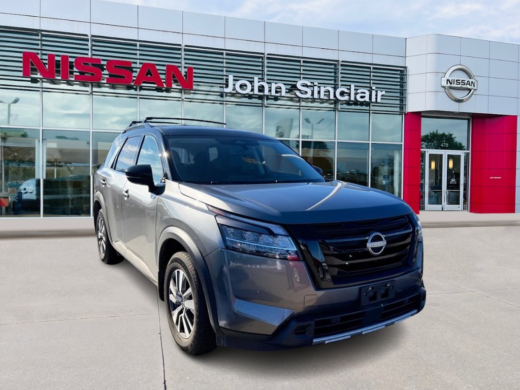 2023 Nissan Pathfinder SL 4WD