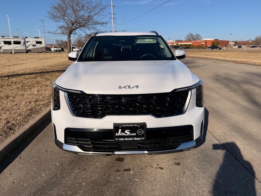 Kia Sorento Vehicle Full-screen Gallery Image 24