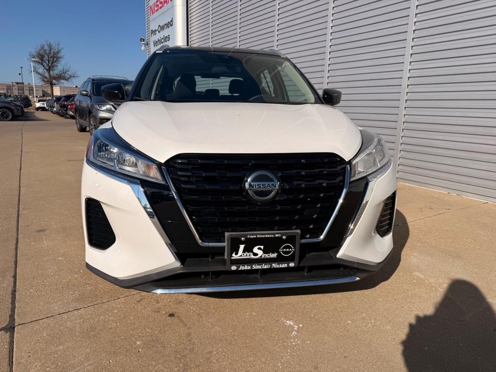 Nissan Kicks Vehicle Full-screen Gallery Image 20