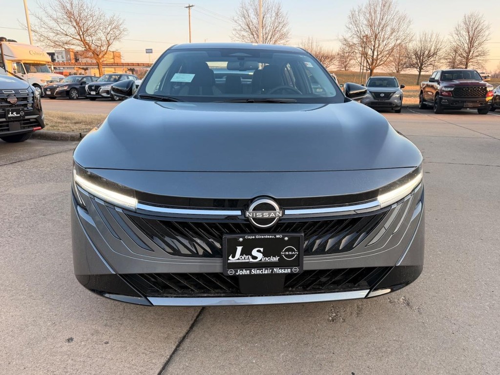 Nissan Sentra Vehicle Full-screen Gallery Image 22