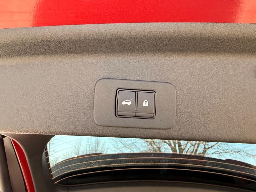 Nissan Murano Vehicle Full-screen Gallery Image 22