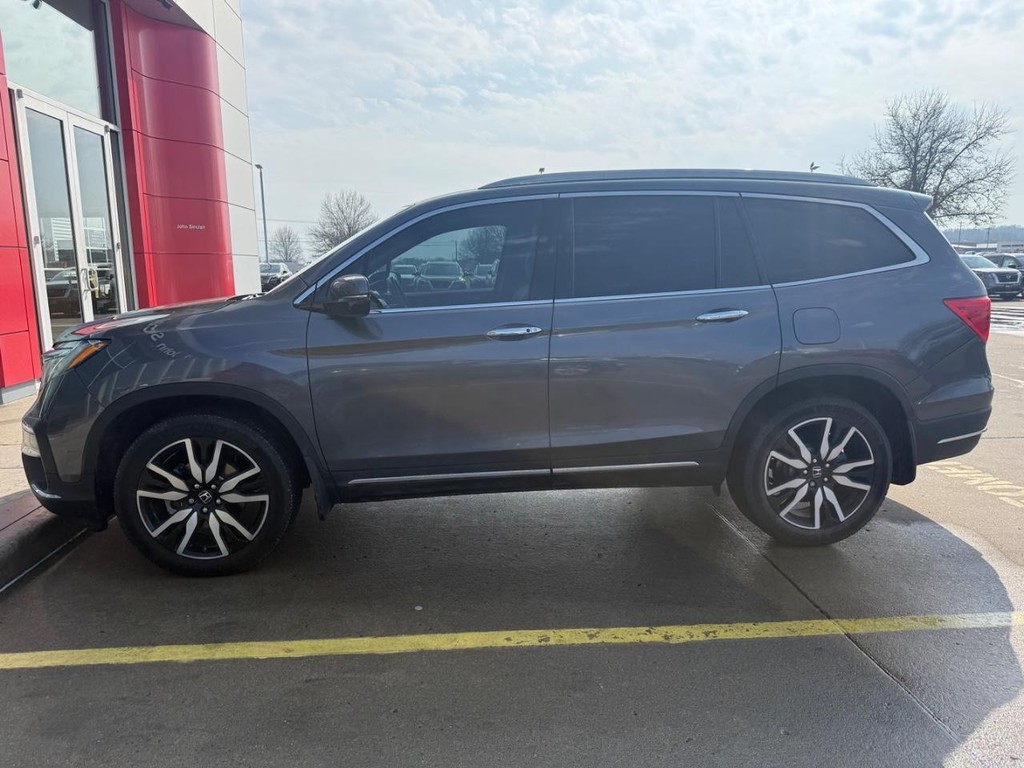 Honda Pilot Vehicle Full-screen Gallery Image 02