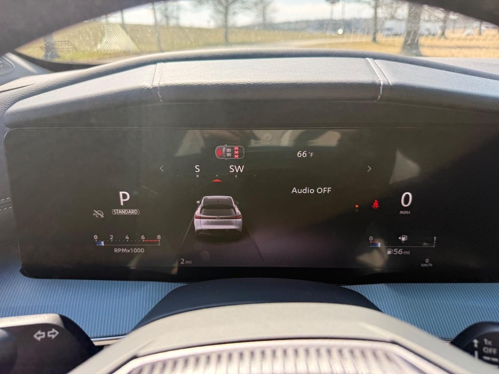 Nissan MURANO Vehicle Full-screen Gallery Image 13