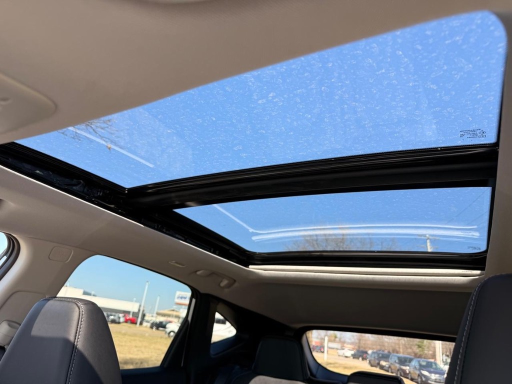 Nissan Murano Vehicle Full-screen Gallery Image 13