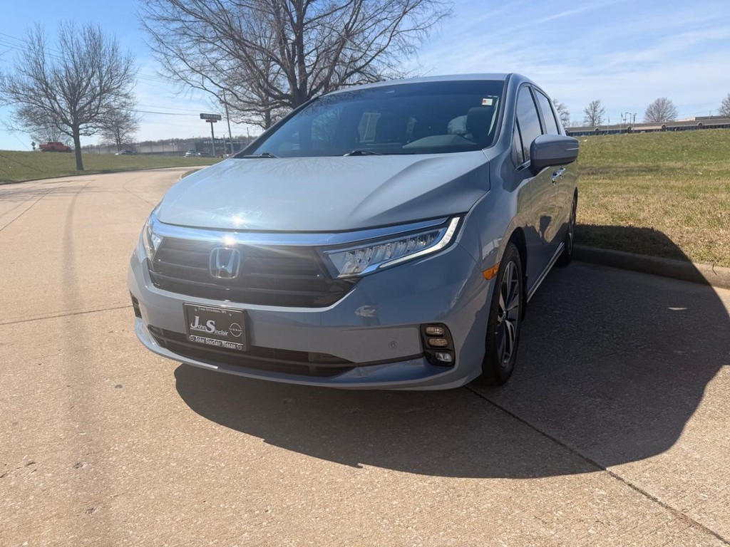 Honda Odyssey Vehicle Full-screen Gallery Image 02