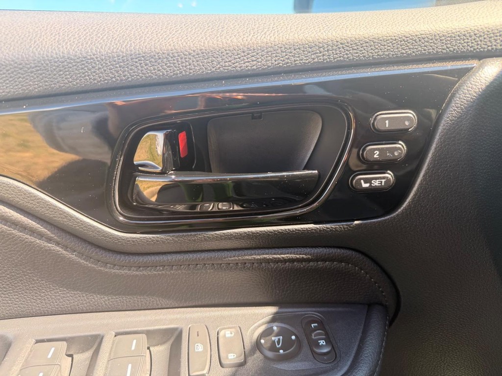 Honda Odyssey Vehicle Full-screen Gallery Image 08