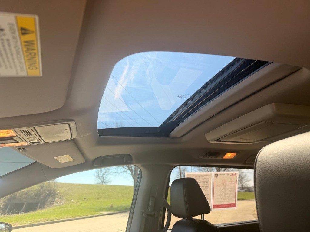 Honda Odyssey Vehicle Full-screen Gallery Image 19