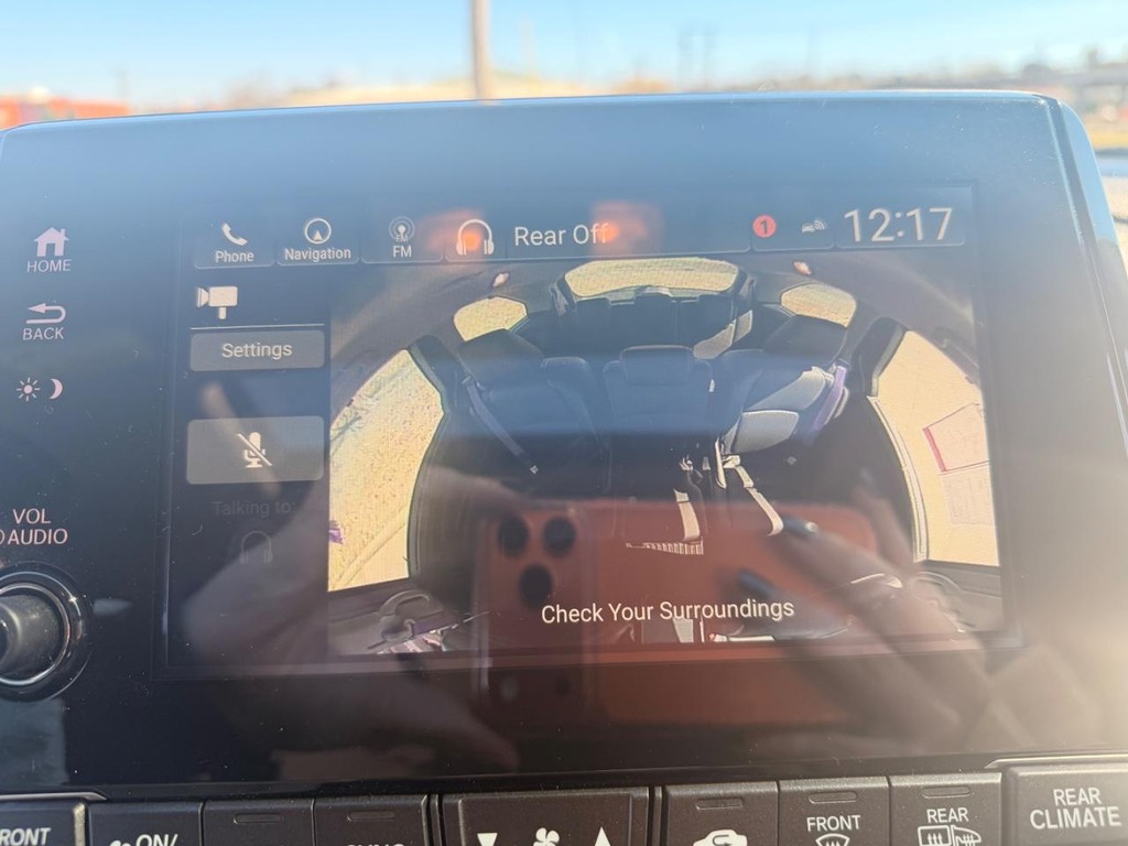 Honda Odyssey Vehicle Full-screen Gallery Image 21