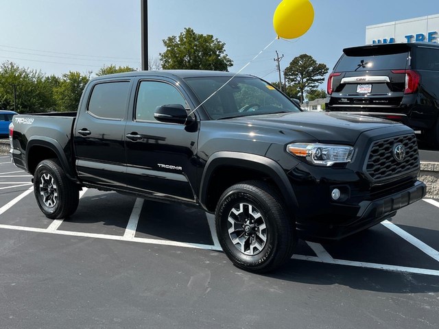 Used 2022 Toyota Tacoma TRD Off Road with VIN 3TMCZ5AN4NM497617 for sale in Union, MO