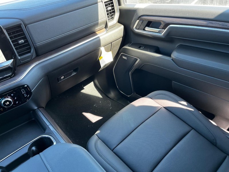 GMC Sierra 2500HD Vehicle Image 09