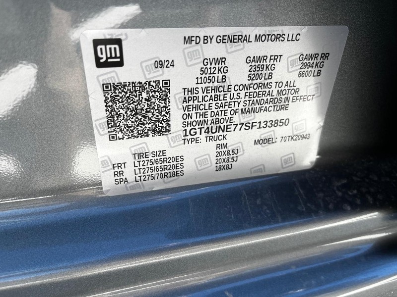 GMC Sierra 2500HD Vehicle Image 18