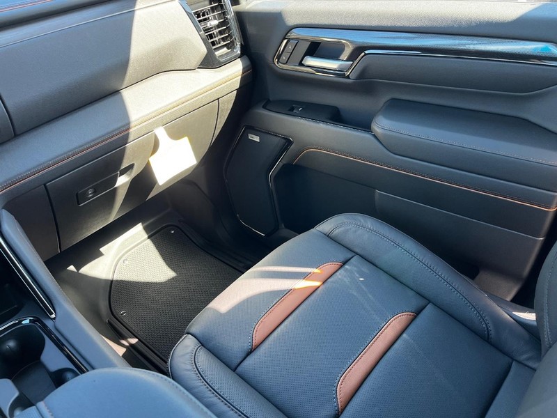 GMC Sierra 2500HD Vehicle Image 10