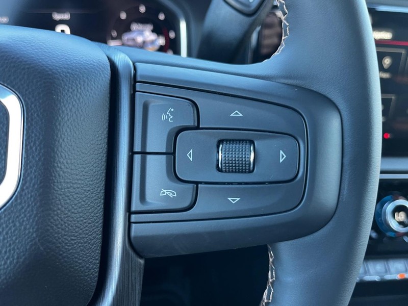 GMC Sierra 2500HD Vehicle Image 15