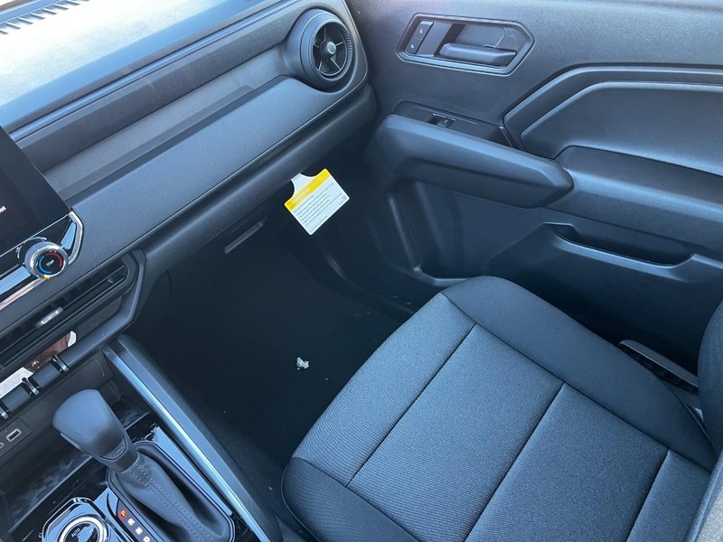 Chevrolet Colorado Vehicle Image 08
