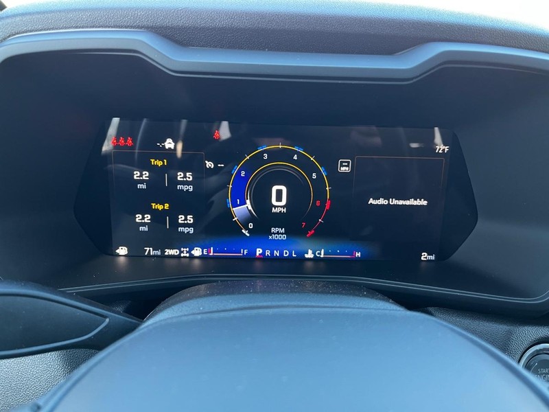 Chevrolet Colorado Vehicle Image 13