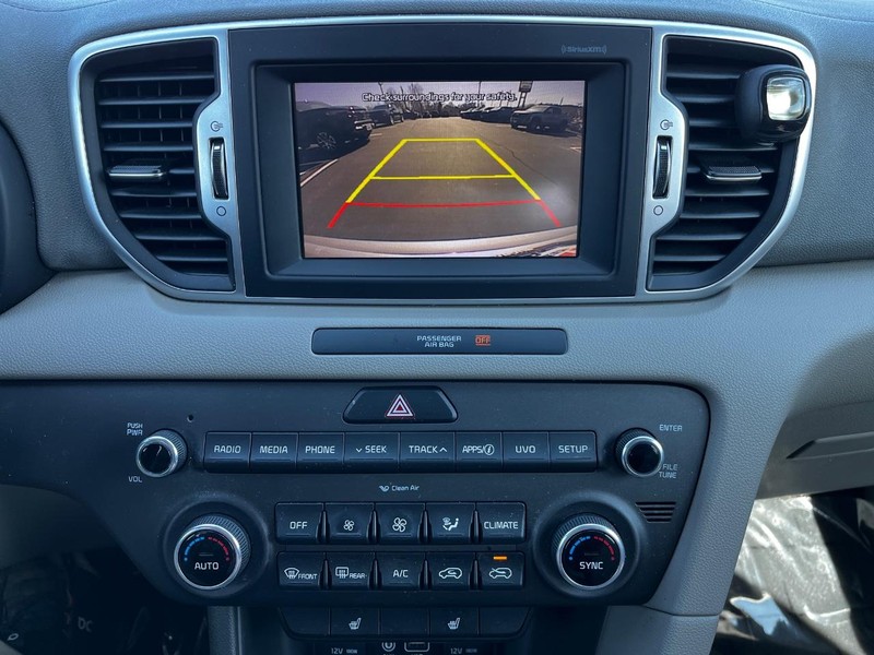 Kia Sportage Vehicle Image 21