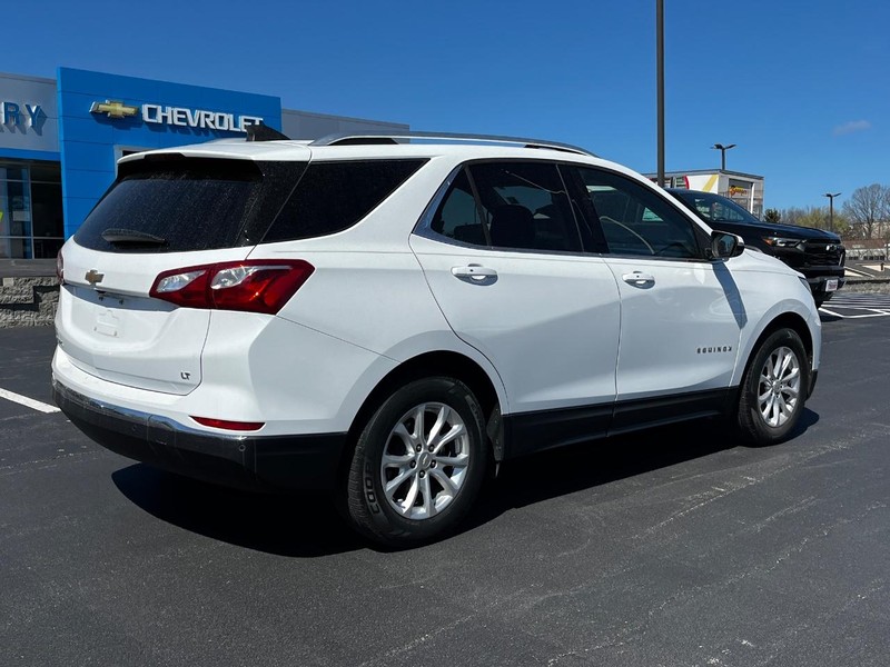 Chevrolet Equinox Vehicle Image 03