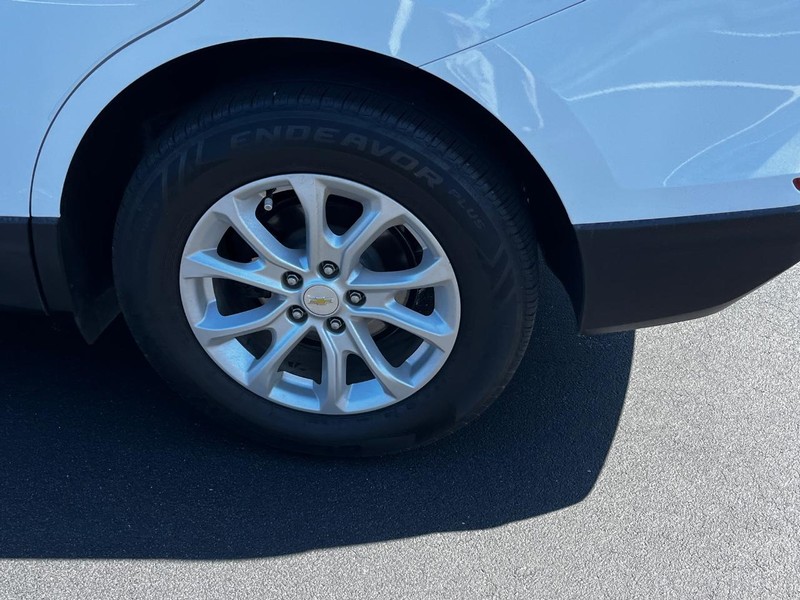 Chevrolet Equinox Vehicle Image 07