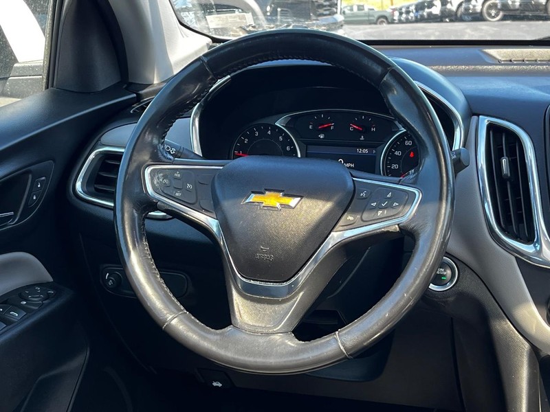 Chevrolet Equinox Vehicle Image 13