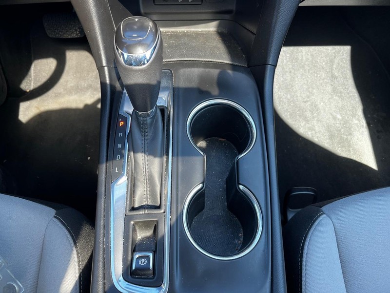 Chevrolet Equinox Vehicle Image 20