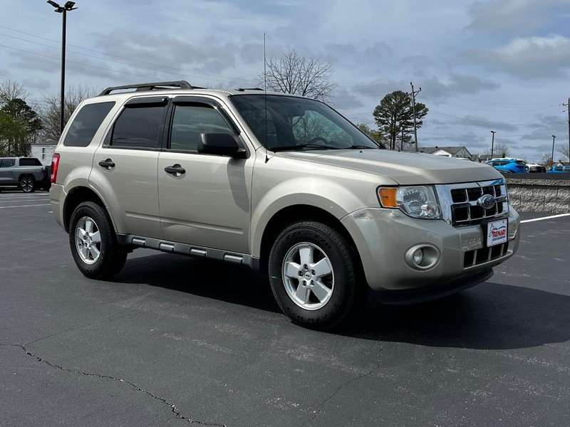 Ford Escape Vehicle Image 02