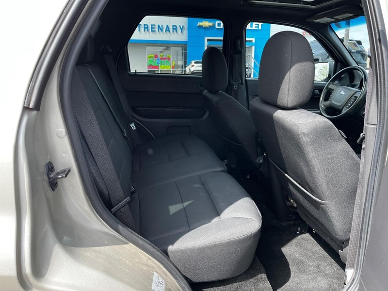 Ford Escape Vehicle Image 10