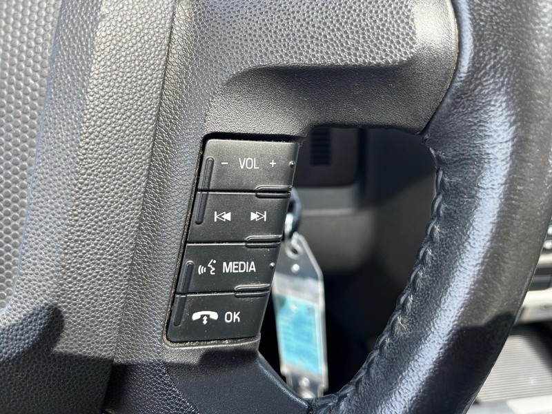 Ford Escape Vehicle Image 18