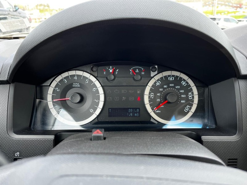 Ford Escape Vehicle Image 19