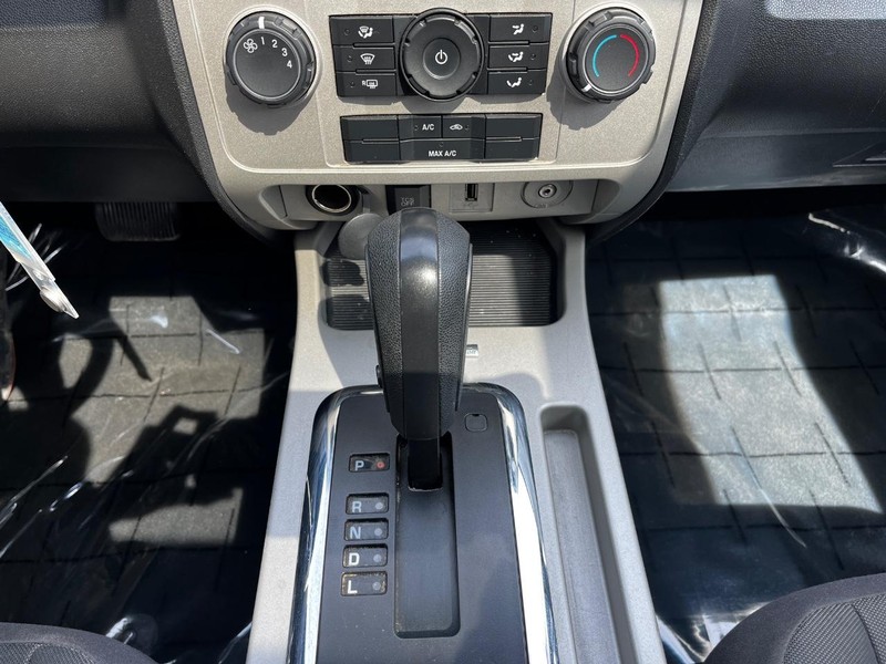 Ford Escape Vehicle Image 20