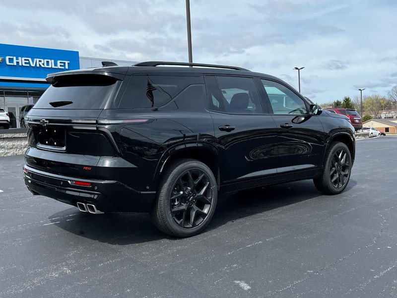 Chevrolet Traverse Vehicle Image 04